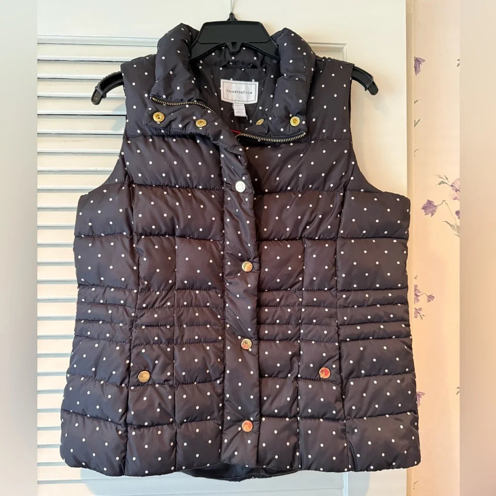 Charter Club Black & White Polka Dot Puffer Vest with Pockets in Size Medium